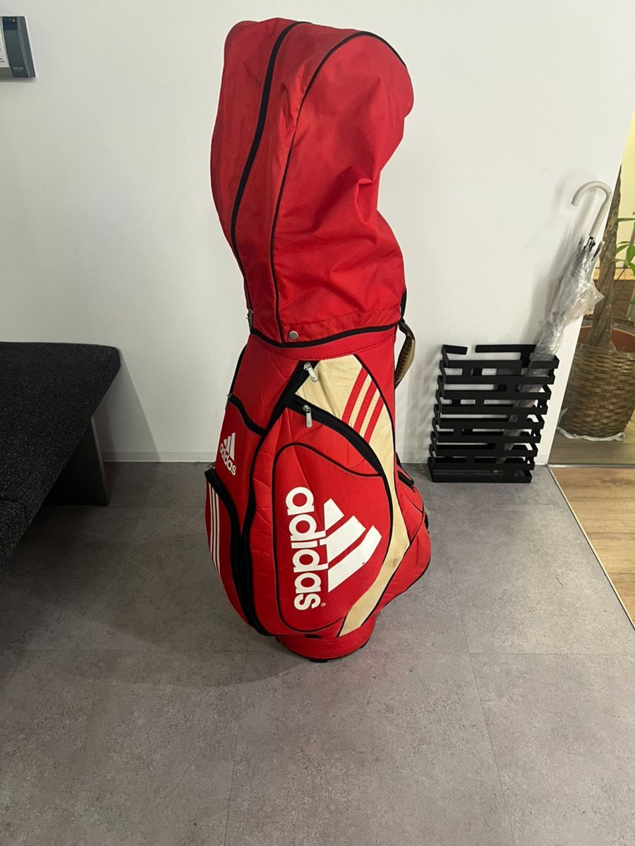 adidas キャディバック　新品・未使用　ゴルフ　赤　アディダス おまけ付き】アディダス キャディーバッグ 赤 黒 ゴルフバッグ