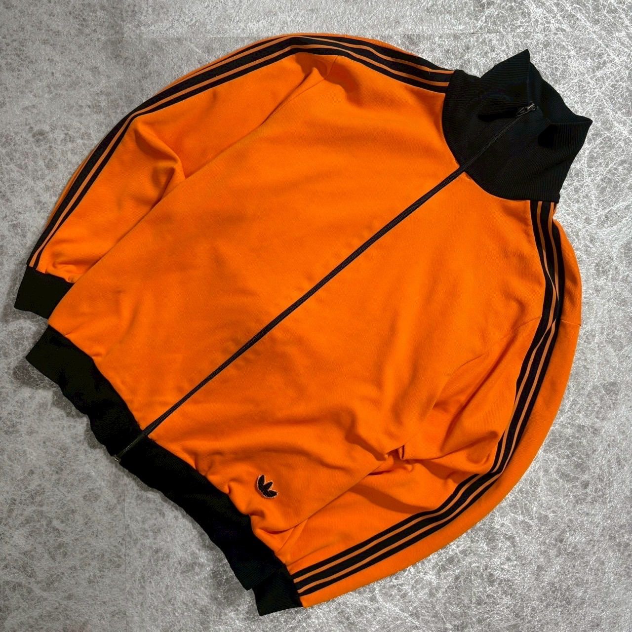 old adidas トラックジャケット デサント製 5 L相当 オレンジ×ブラック