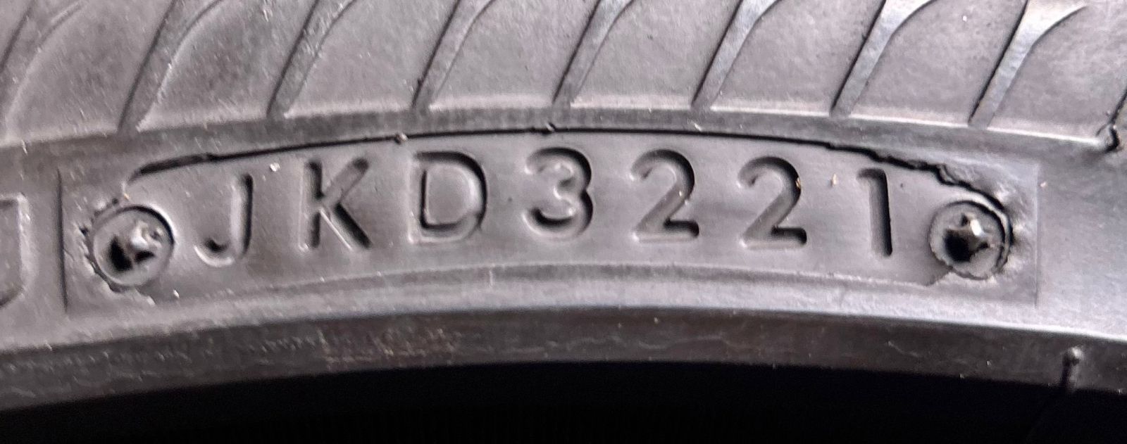 今売れているのはコレ! 造 溝8分山 BRIDGESTONE TURANZA T005 1本 245 45R20 ランフラット ASP3293 満足