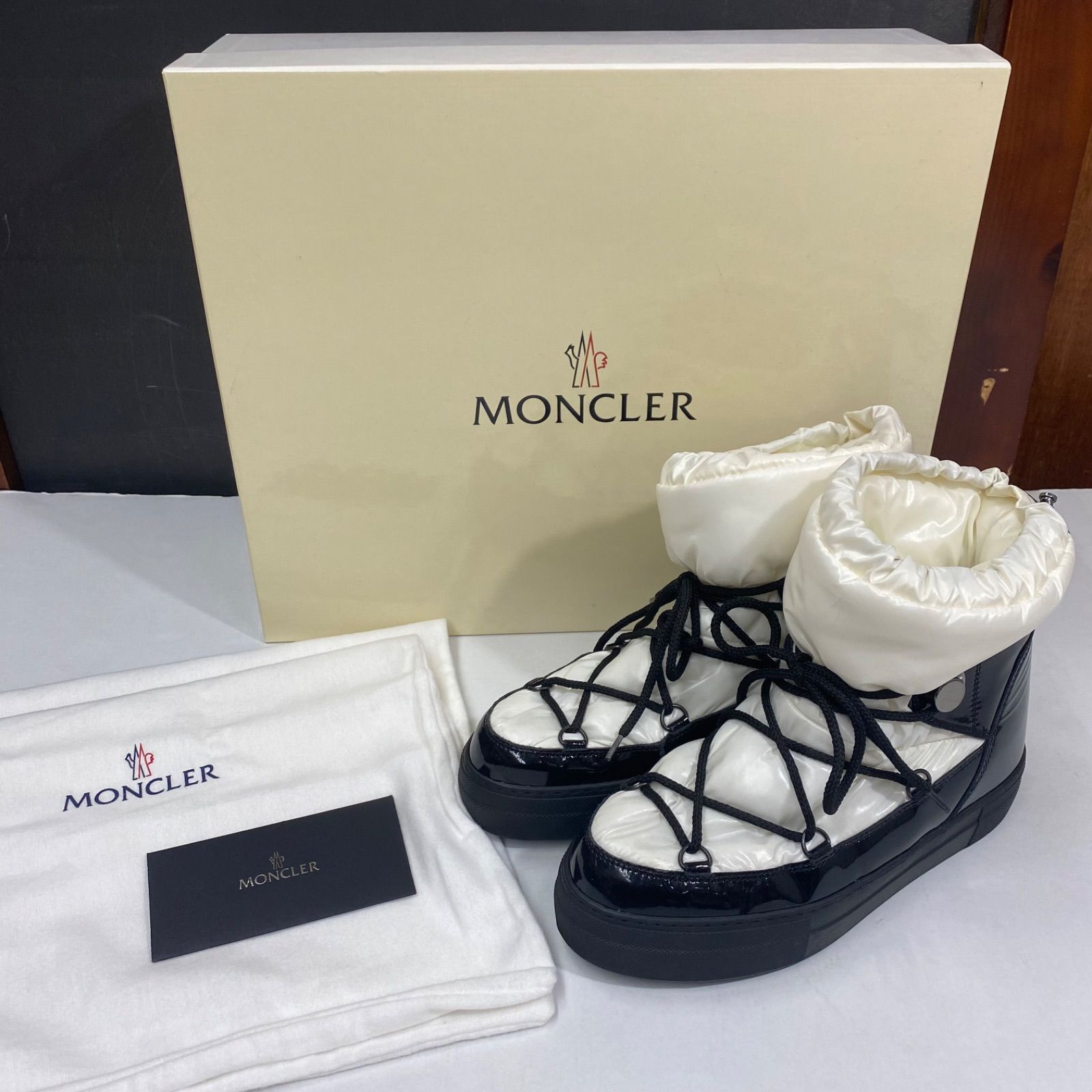 Moncler best sale ynnaf boots