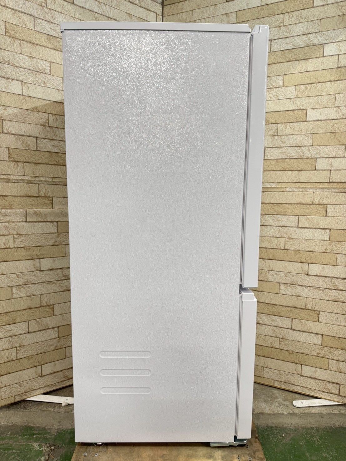 大阪送料無料★3か月保障付き★冷蔵庫★2024年★YRZ-F15MW★IR259 美品】大阪送料無料☆3か月保障付き☆冷蔵庫☆ヤマダ☆2ドア