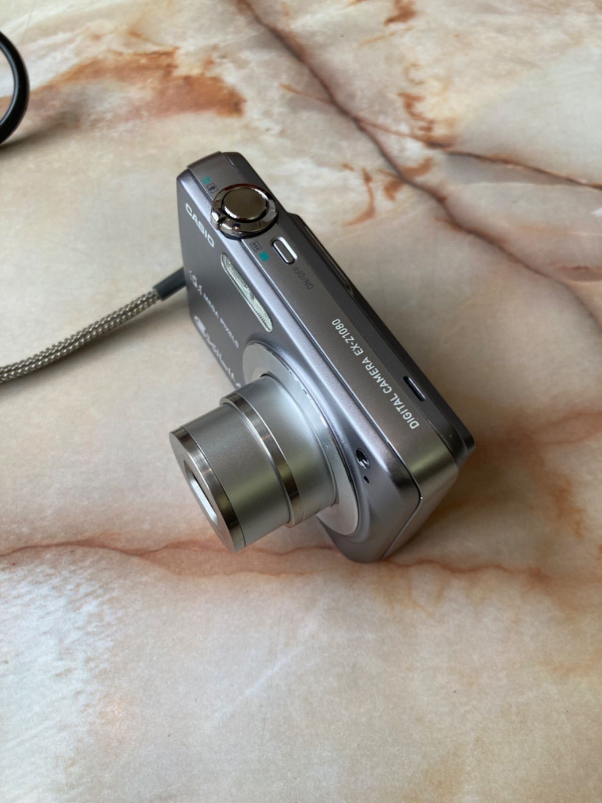 CASIO EXILIM ZOOM EX-Z1080 デジタルカメラ　デジカメ