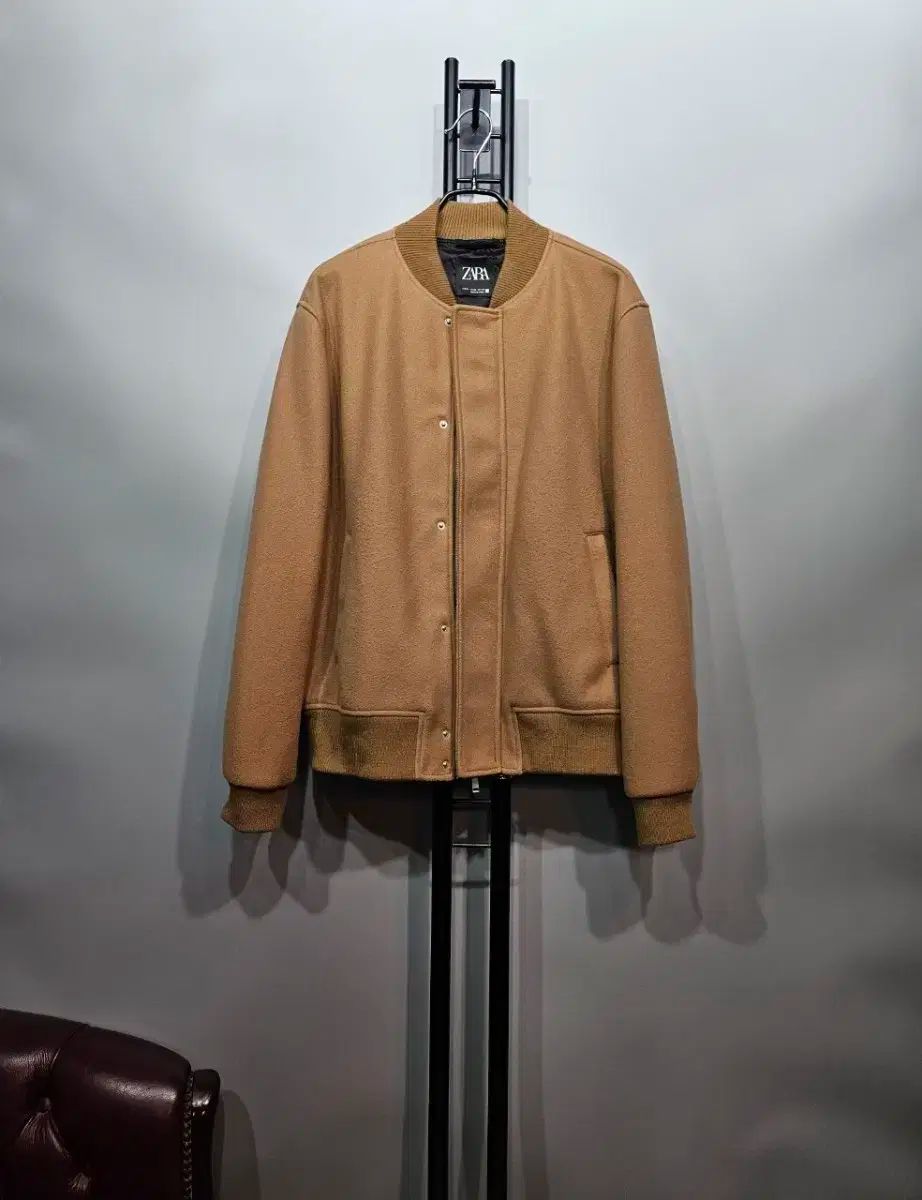 Zara ブラックラベルジャンパー 105