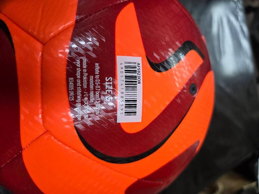 アディダス サッカーボール 5号球機械縫い AF5923OR - メルカリ