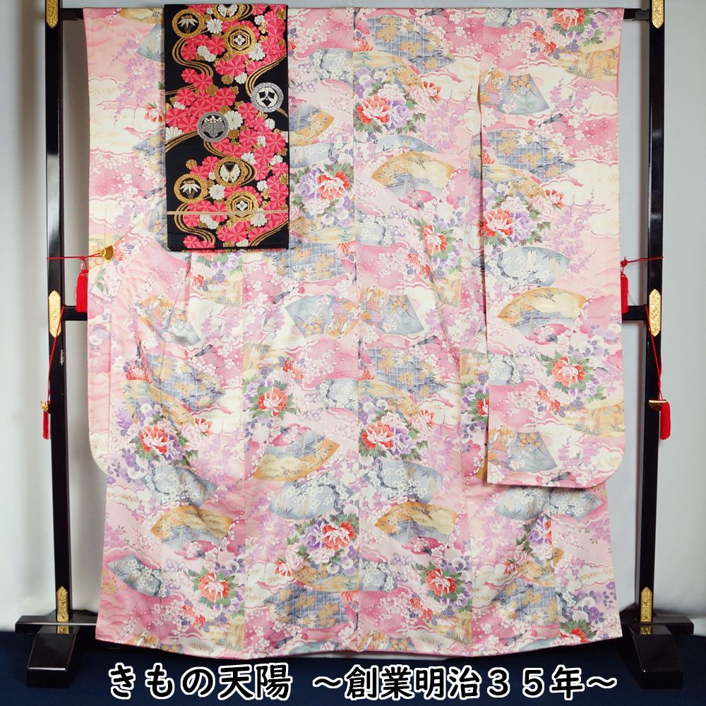 中古　振袖正絹　赤と黒 花柄 中古 振袖正絹 赤と黒 花柄 - 着物・浴衣最 安値