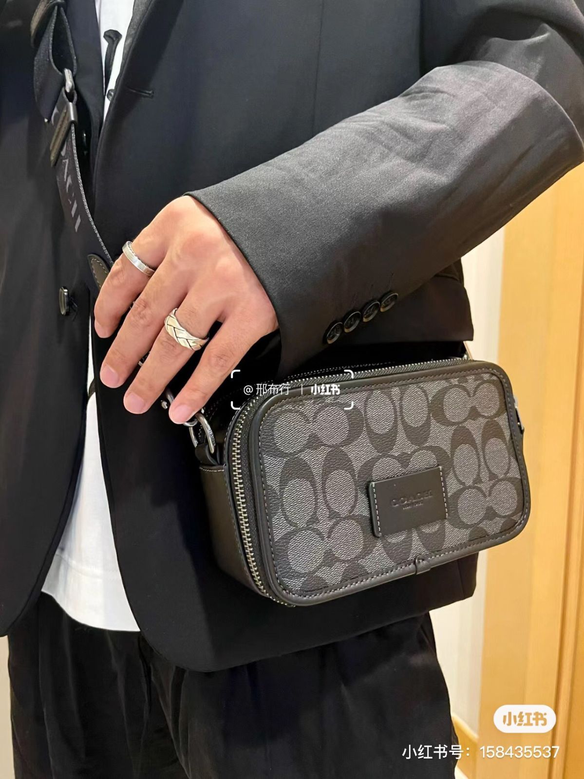 COACH コーチ バッグ メンズ ボディバッグ シグネチャー ワイアット  