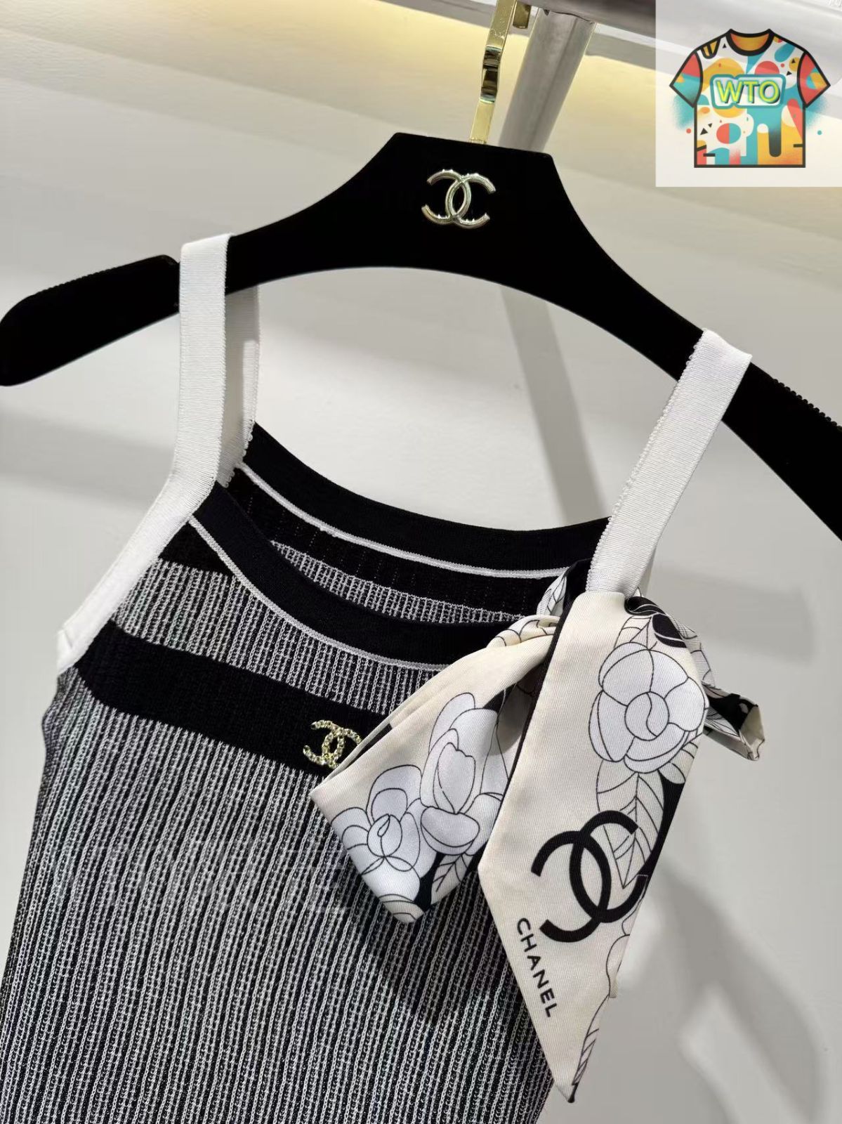  今日 Chanel スカーフ付き カミソール 半袖(Tシャツ) Tシャツ カットソー