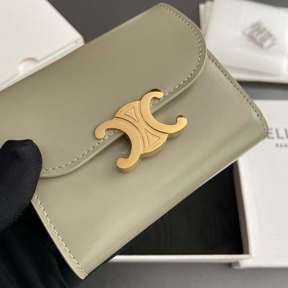 【CELINE】Triomphe Small wallet (送料込み) CELINE】Triomphe Small wallet (送料込み) 財布・小物