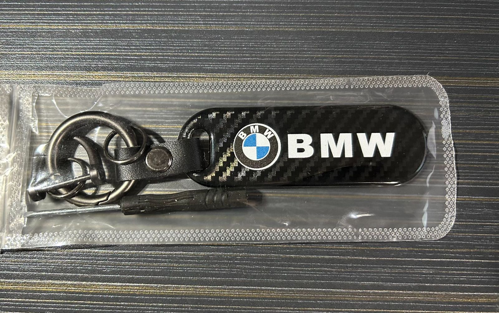 ☆新品☆ MotoGP BMW RACING SBK カーボン風 レーシング キーホルダー