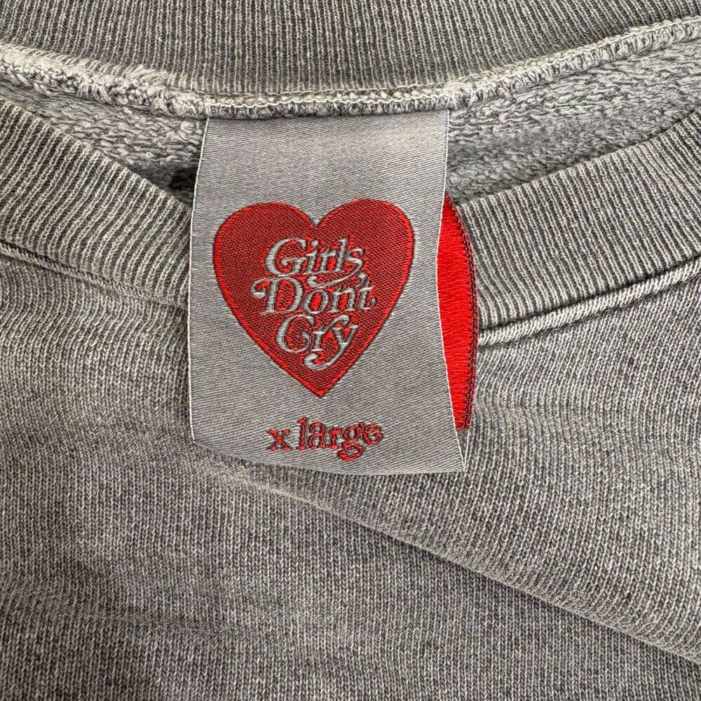 Girls Don't Cry (ガールズドントクライ) TONAL CREWNECK
