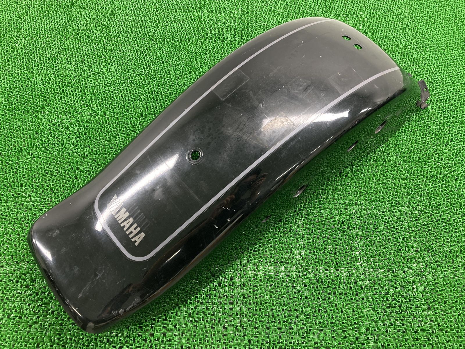 ドラッグスター400 リアフェンダー 黒 ヤマハ 純正 中古 バイク 部品 4TR VH01J 修復素材やカスタム素材に 品薄 希少品 車検 Genuine