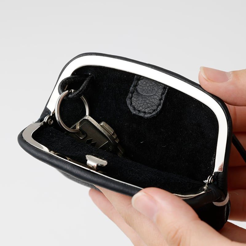 Dono/ 天溝がま口 S ストラップ付き Dono/ 天溝がま口 S ストラップ付き - メルカリ