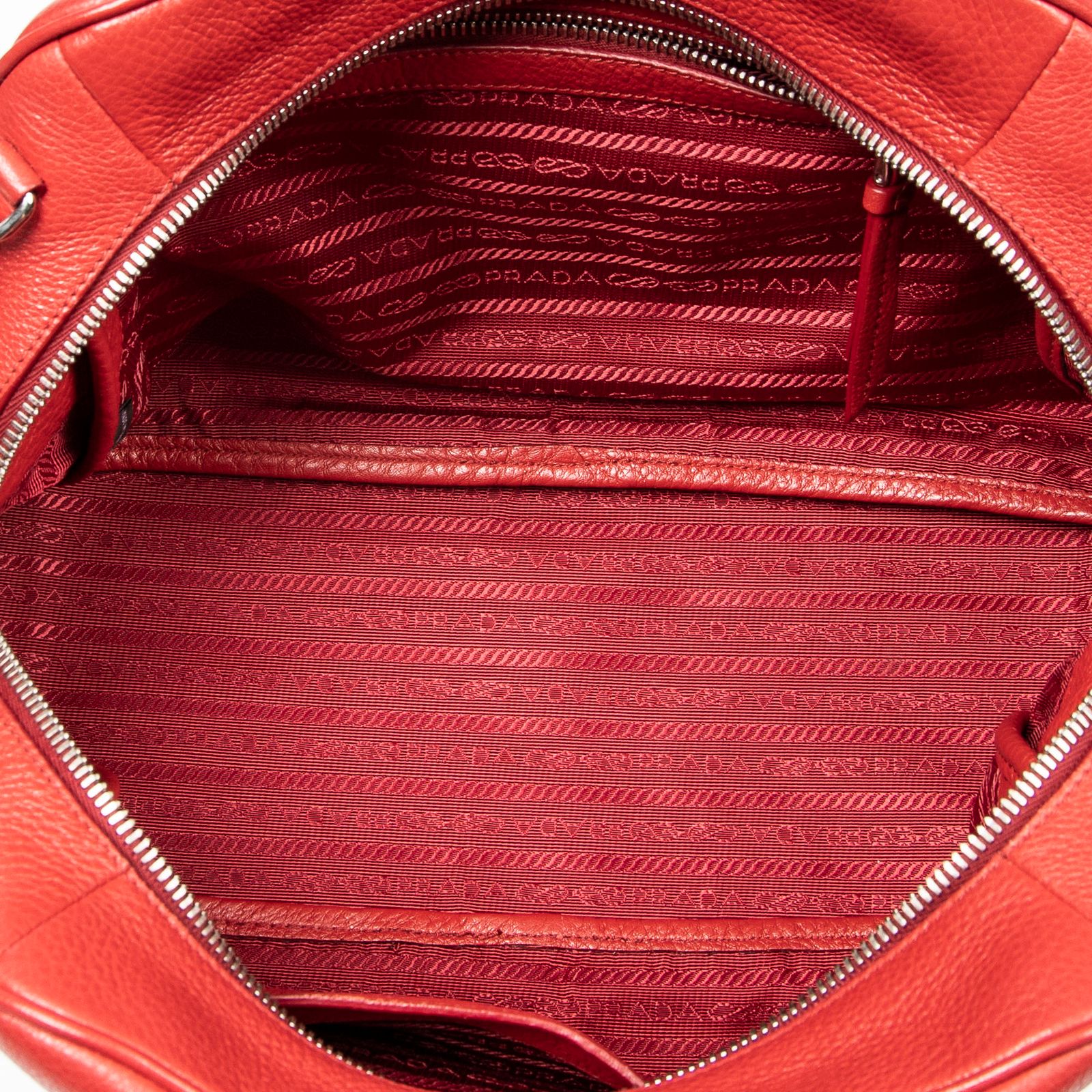 PRADA プラダフロントポケットボウラー赤グレインレザーA