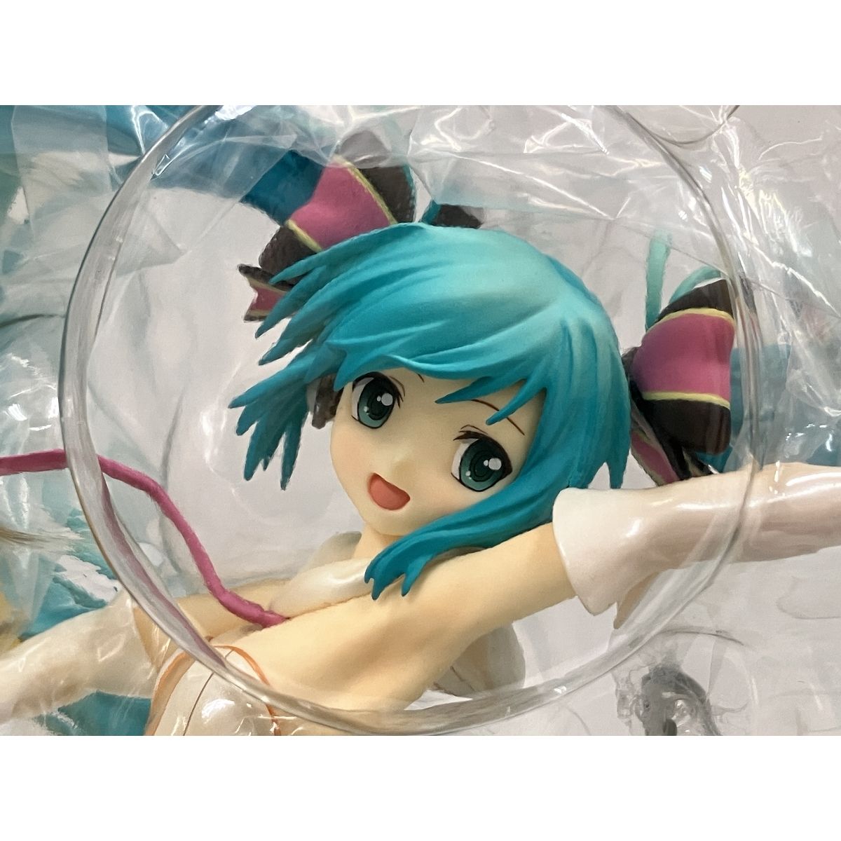 (未使用･未開封品)　初音ミク Cheerful JAPAN Ver. 1/8 完成品フィギュア キャラクターボーカルシリーズ01 （Cheerful JAPAN限定） 60wa65s Amazon | 初音ミク Cheerful Ver. 1/8 完成品フィギュア