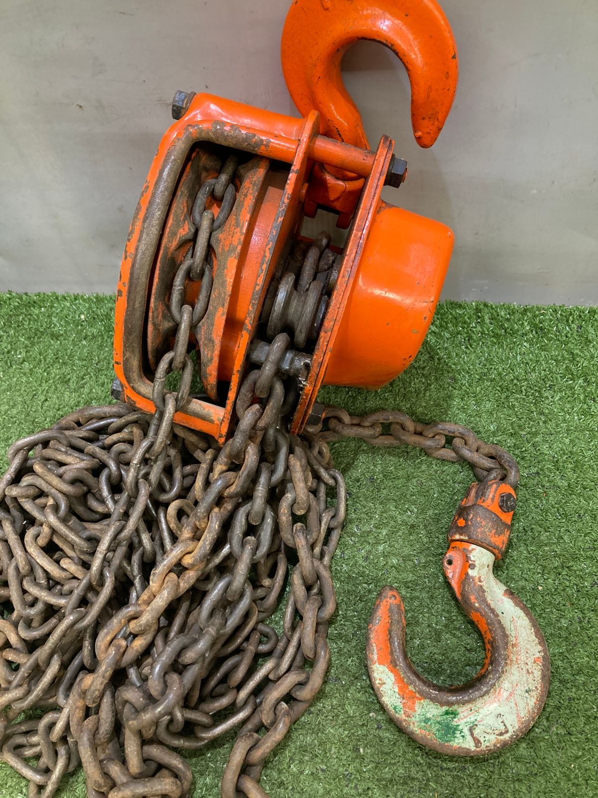 1TON