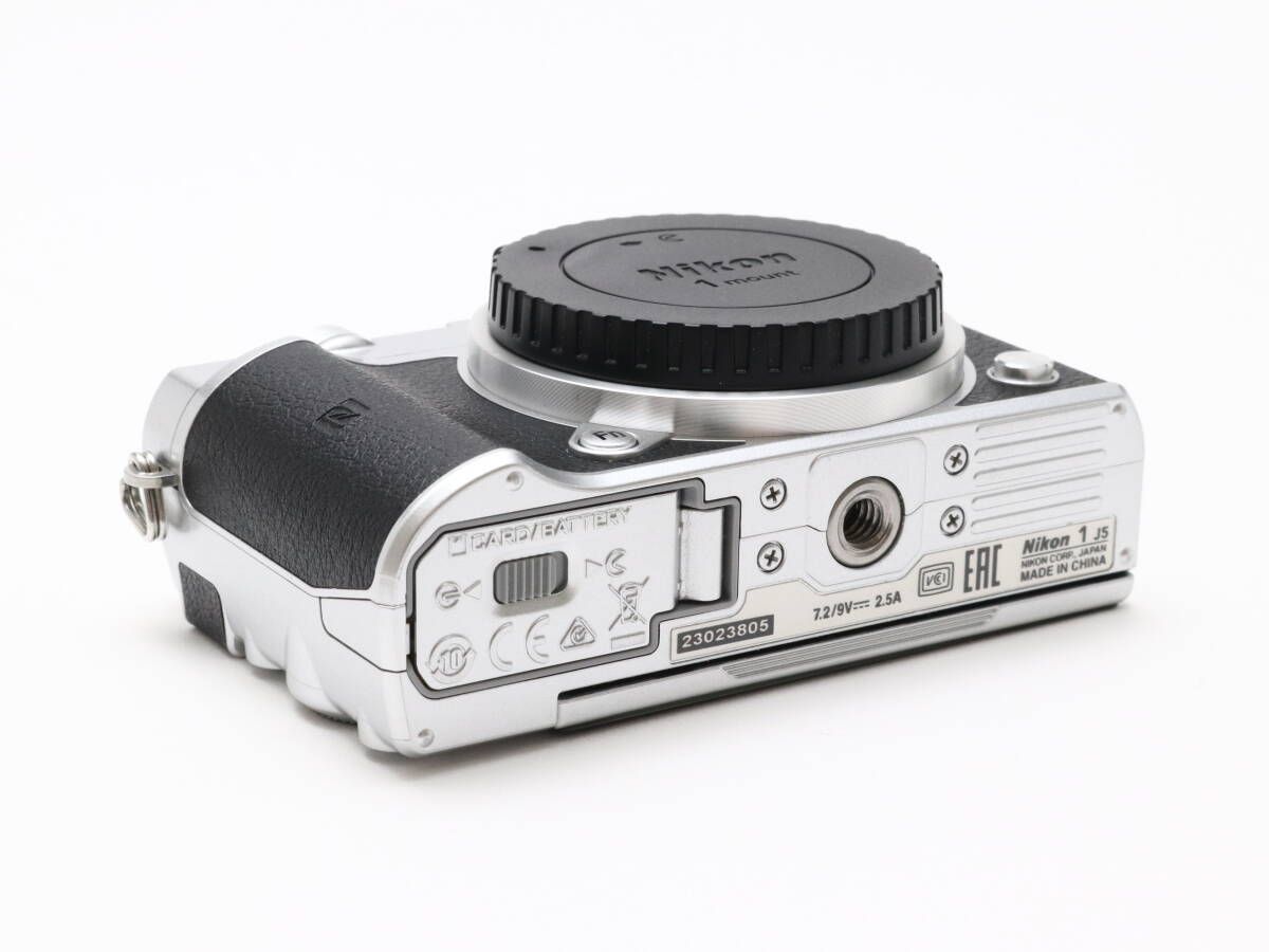 OLYMPUS E-M1 Mark II FI-LM3 12-50レンズ　セット OLYMPUS E-M1 Mark II FI-LM3 12-50レンズ セット（主な仕様｜OM