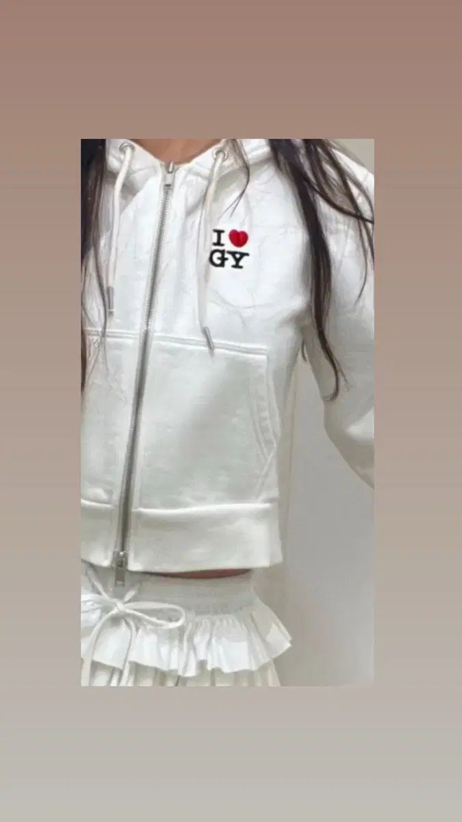 グロウニー ジップアップパーカー