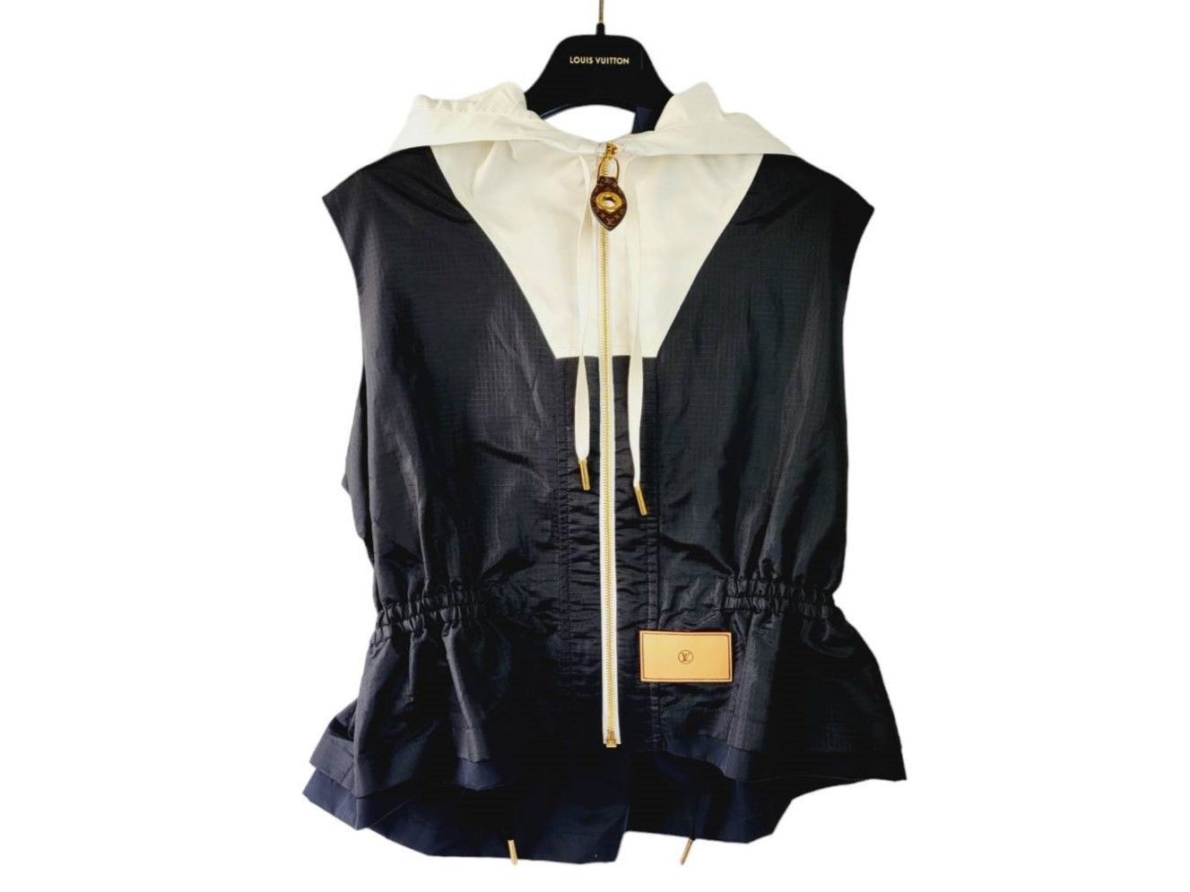 カジュアル☆【LOUIS VUITTON】パフスリーブ ペプラムジャケット 新品未使用】ルイヴィトン スポーティ スリーブレス ペプラム