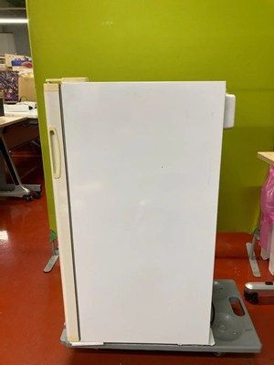 生活家電 業務用 冷蔵ショーケース XW-105 92L オフィス・コンビニ用 