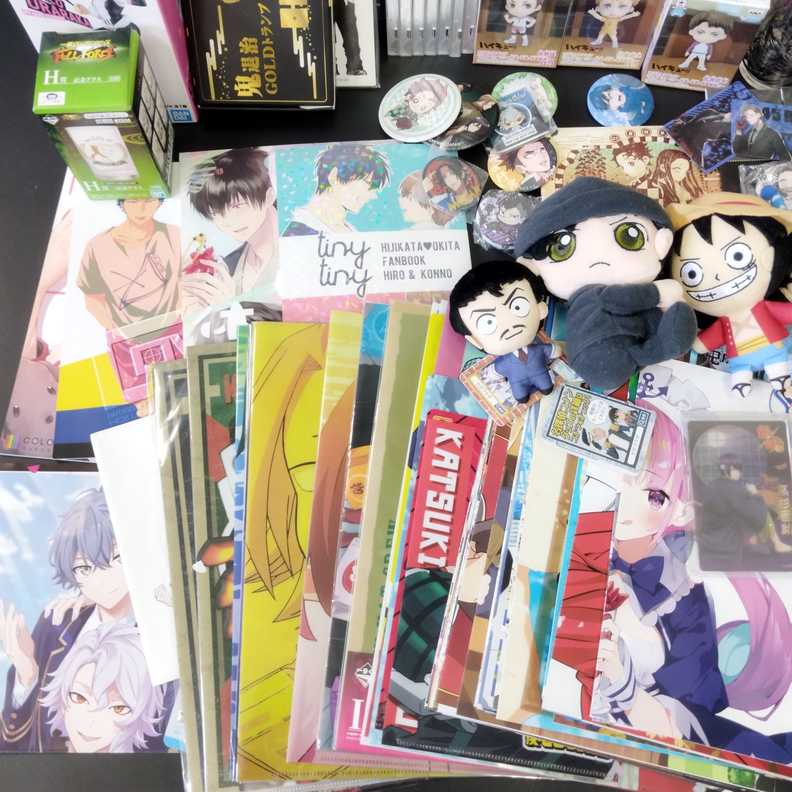 S18373】アニメグッズ 大量まとめ売り - メルカリ