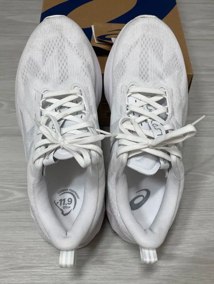 アシックス ノバブラスト