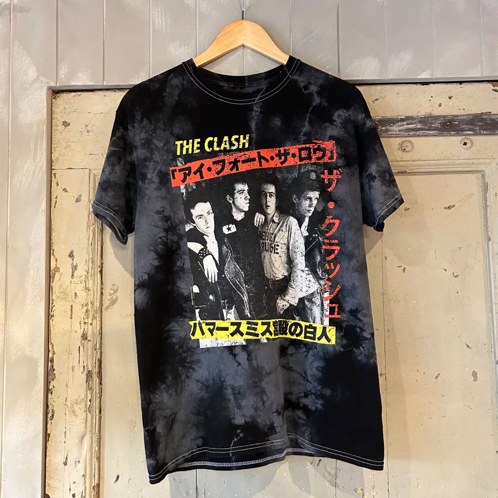 THE CLASH ザ・クラッシュ 「アイ・フォート・ザ・ロウ」ハマースミス宮殿の白人 バンドTシャツ 古着 S/M - メルカリ