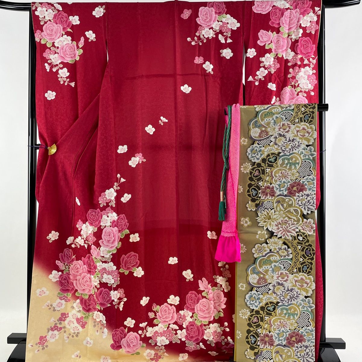 振袖 美品 秀品 薔薇 桜 染め分け ぼかし 茜色 袷 身丈170.5cm 裄丈