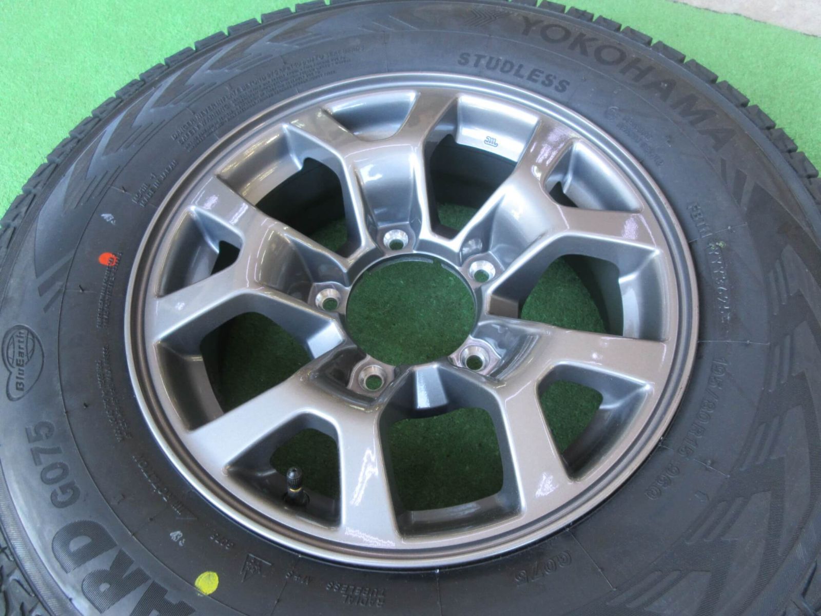 スズキ ジムニーシエラ用 スタッドレスセット 5.5J-15 5H139.7 5 195|80R15 アイスガード付き