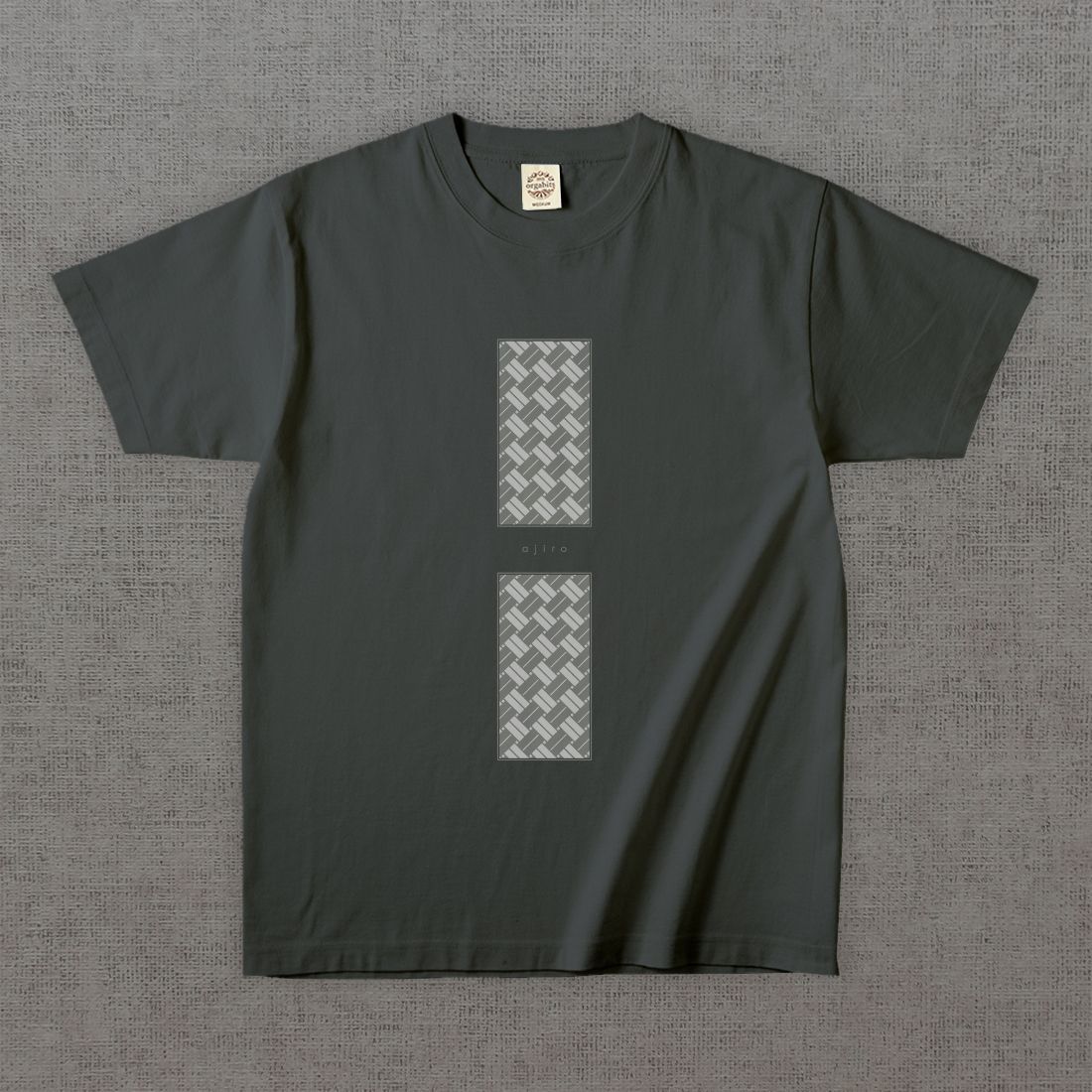 和柄Tシャツ　釘抜 -墨・角-