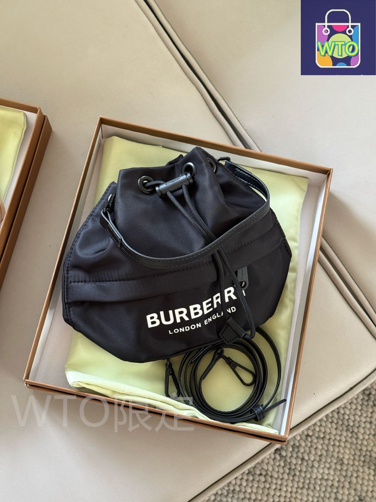 今日WTO】Burberry バーバリー ミニバケットバッグ 長短2本の肩