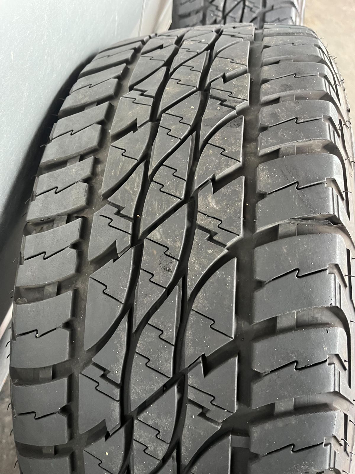 オミクロン ATタイヤ