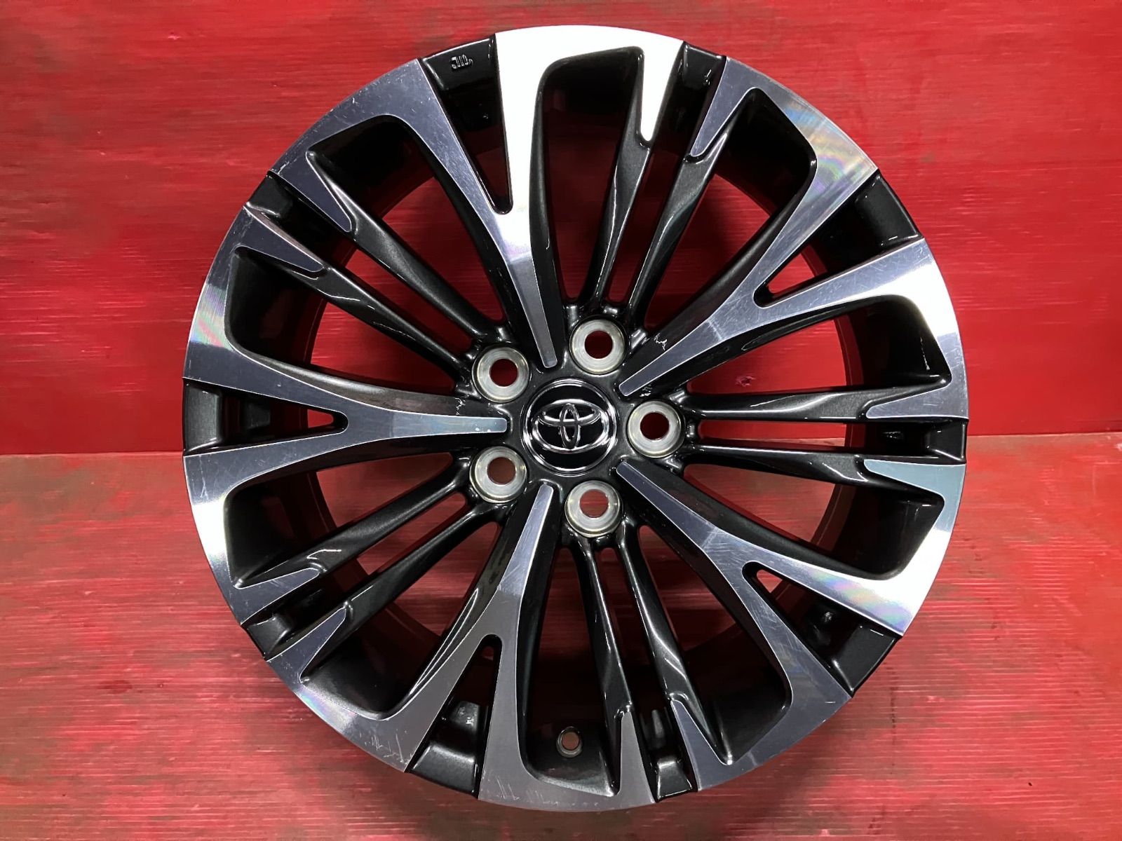 ホイール 18x7.0 50 114.3|5H トヨタ ヤリスクロス純正 4本SET