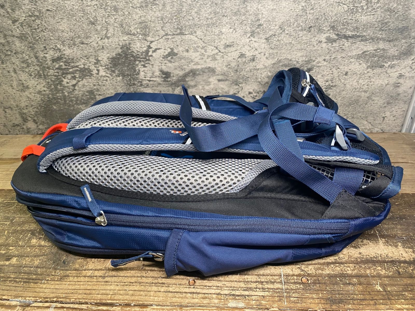 【新品・未使用】Deuter ドイター Superbike 18 EXP Deuter Superbike 18 (ドイター スーパーバイク 18）