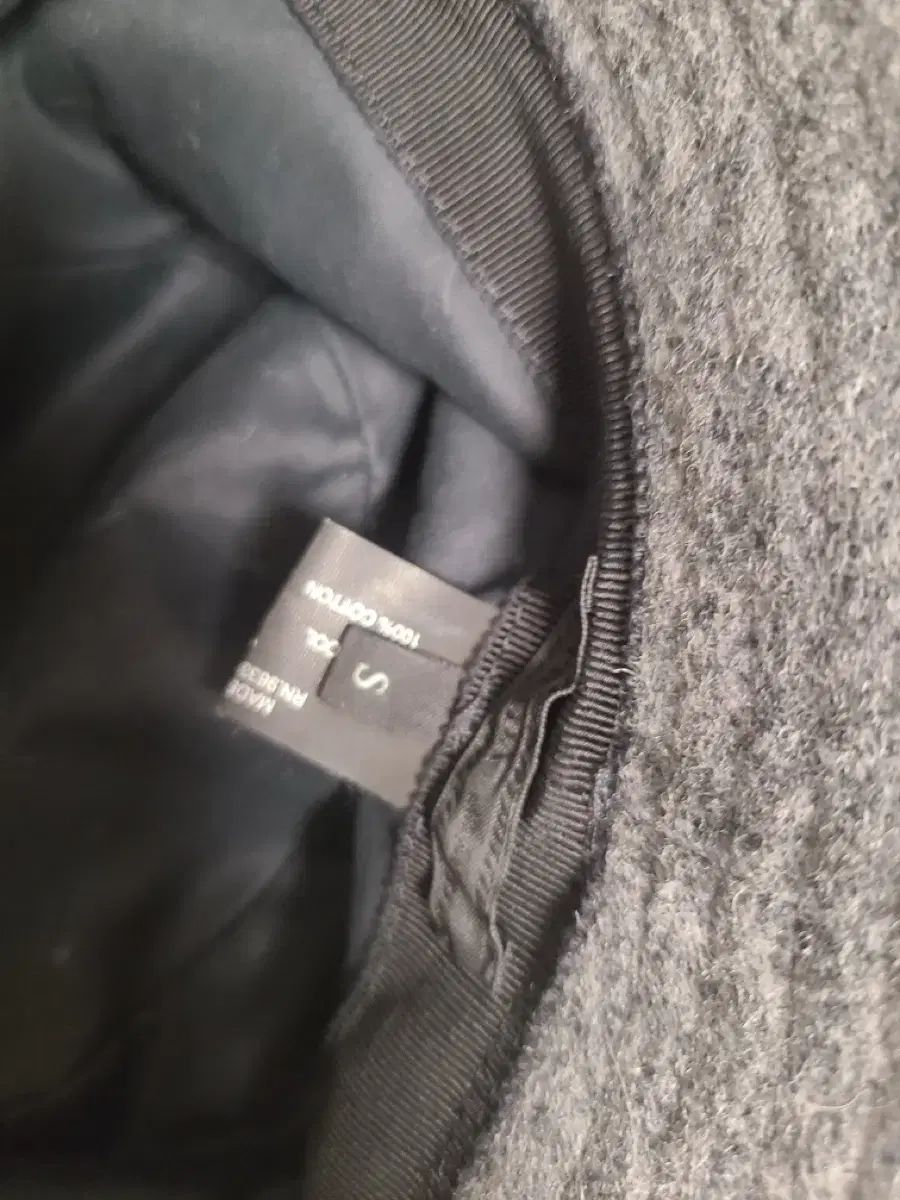 プラダ ウール ベレー帽 グレー