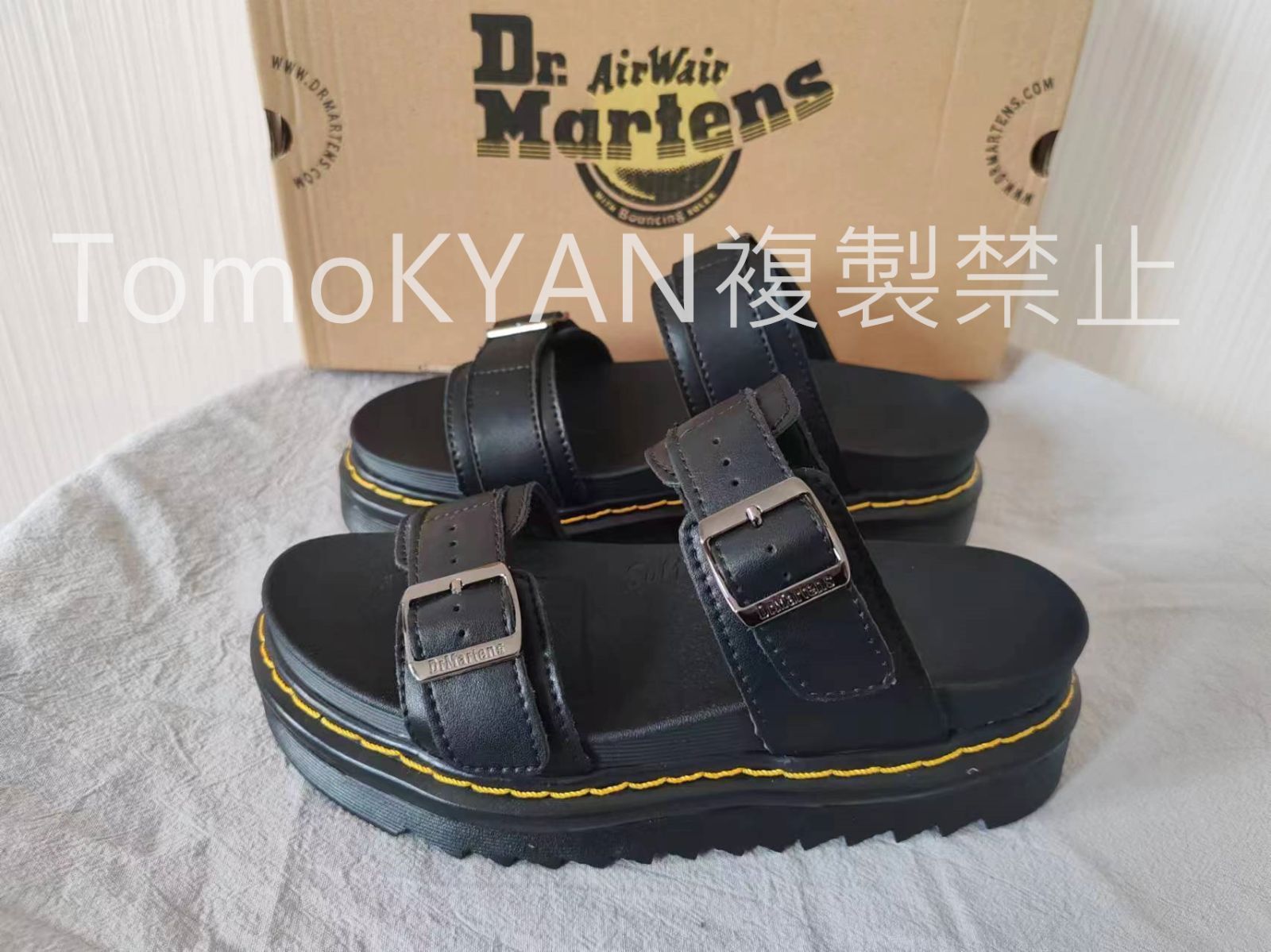 [DR.MARTENS /ドクターマーチン]  MYLES サンダル  レディース レザー 本革 厚底ブラック系