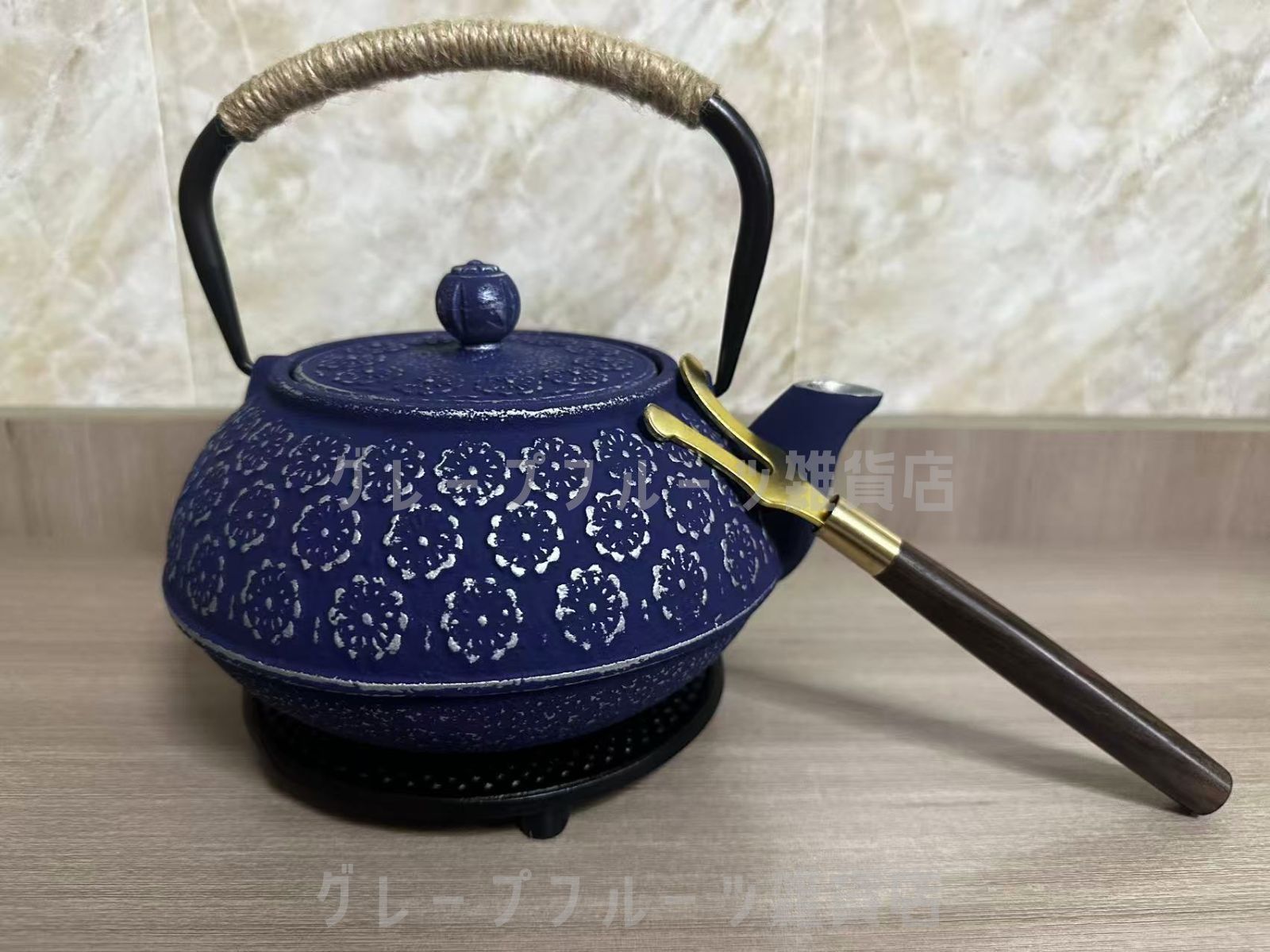 【新品・未使用】1000ml 茶道道具 鉄瓶 急須 ポットフォーク付き 茶こし付き 鉄分補給 ih調理器 直火 対応 1000ml 茶道道具