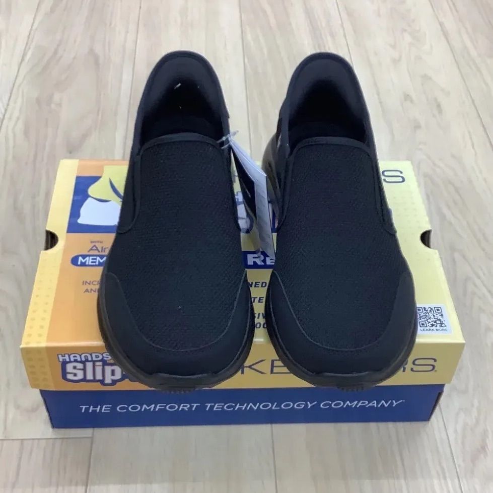 SKECHERS