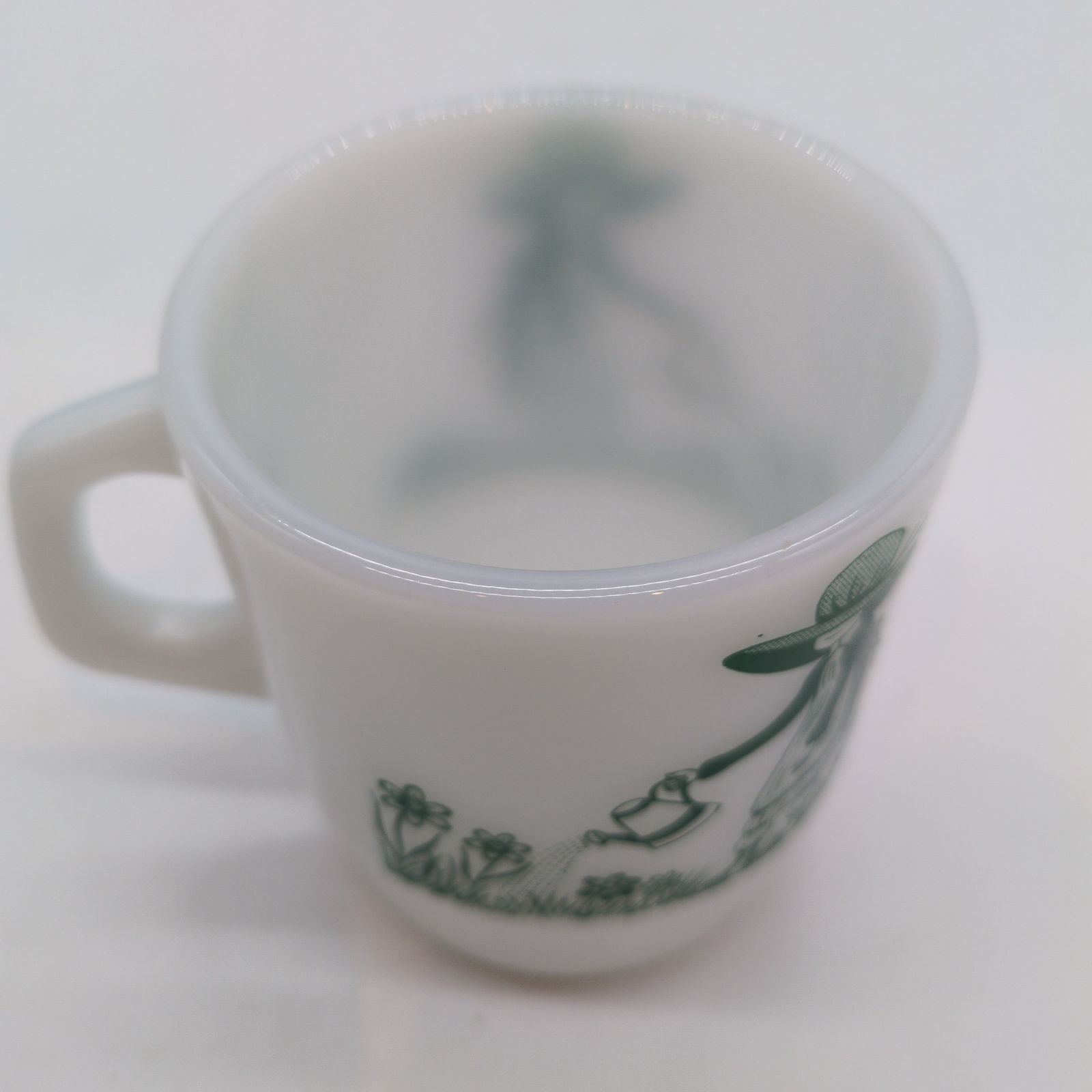 ターモクリサ✴︎ミルクガラスマグ Termocrisa Flower Milk Glass Mug ミルクガラス ビンテージ