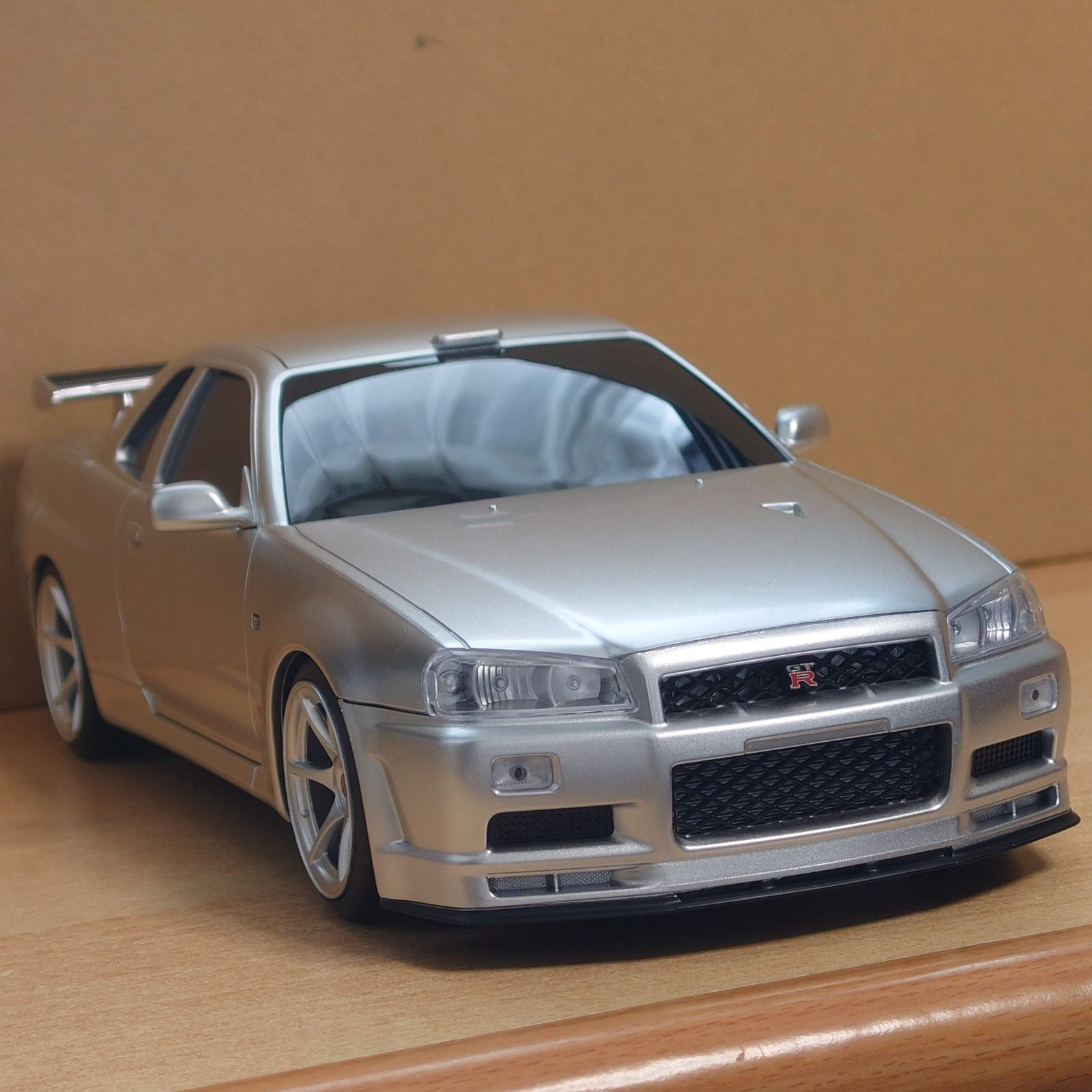 1|16 日産スカイライン