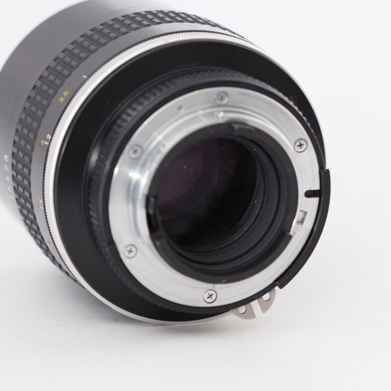 Nikon Ai-s 105mm f1.8 ニコン NIKKOR 単焦点 MF ニコン レンズ