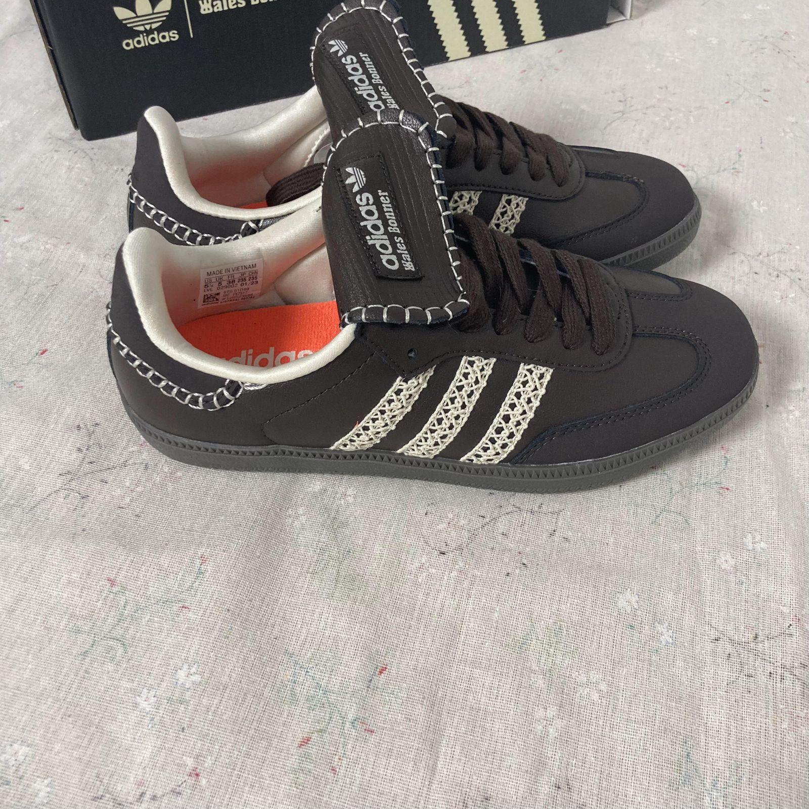 新品 Wales Bonner x adidas originals sambaブラウン スニーカー 男女兼用 FX7517