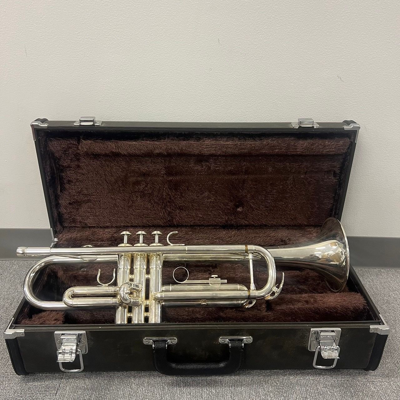 Jean Baptisteトランペット　ケース付　マウスピース付 Jean Baptisteトランペット ケース付 マウスピース付 Jean Baptiste