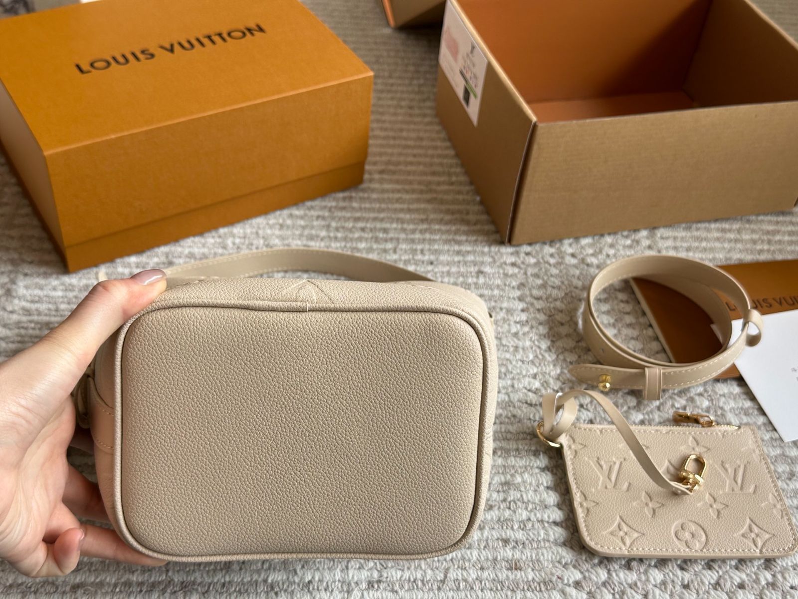 今日 L 家 ALL IN BB ウォーターバッグ 在庫 の な価格です KOSOFT_CO