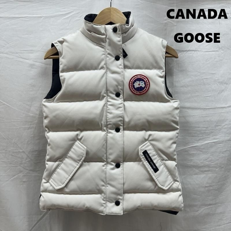 CANADA GOOSE カナダグース ジャケット、上着 ダウンベスト