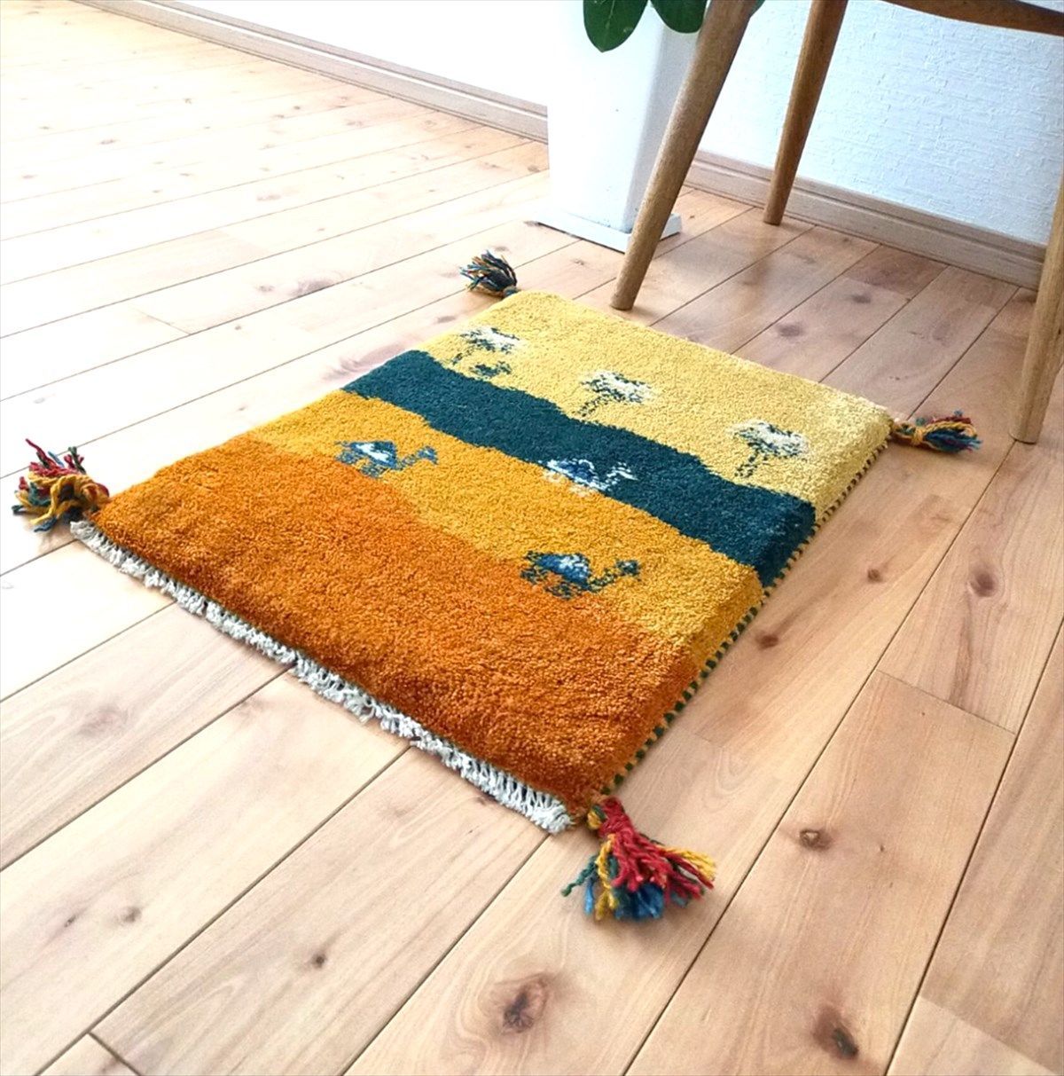 オレンジ ラクダ