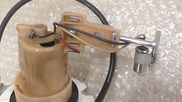 きちんとした カブFI AA01 の フューエルポンプ 燃料ポンプ 1760074036 日常着