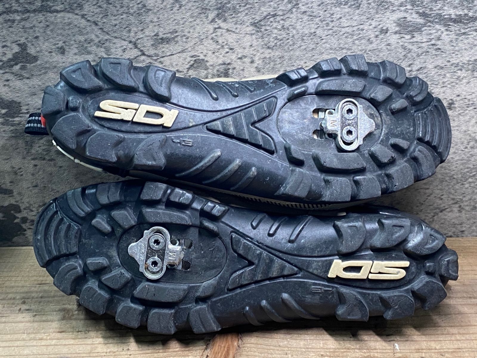 IS920 シディ