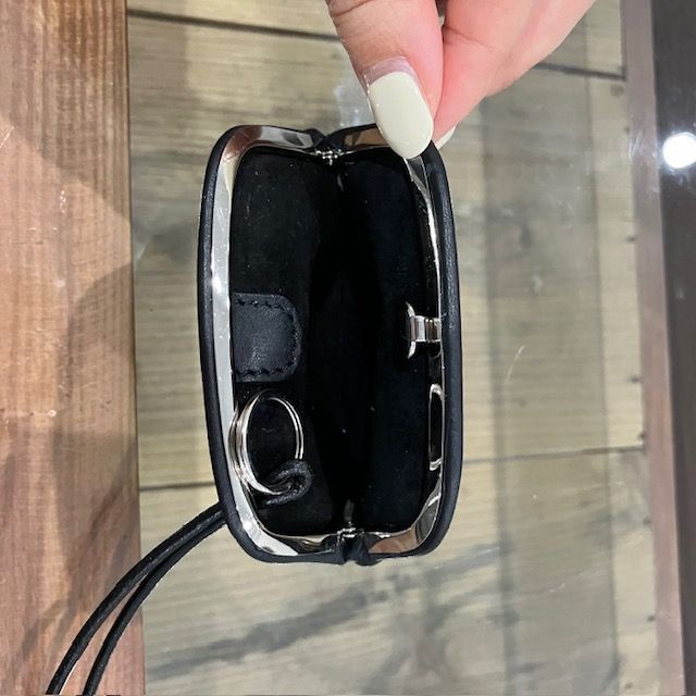 Dono/ 天溝がま口 S ストラップ付き - メルカリ