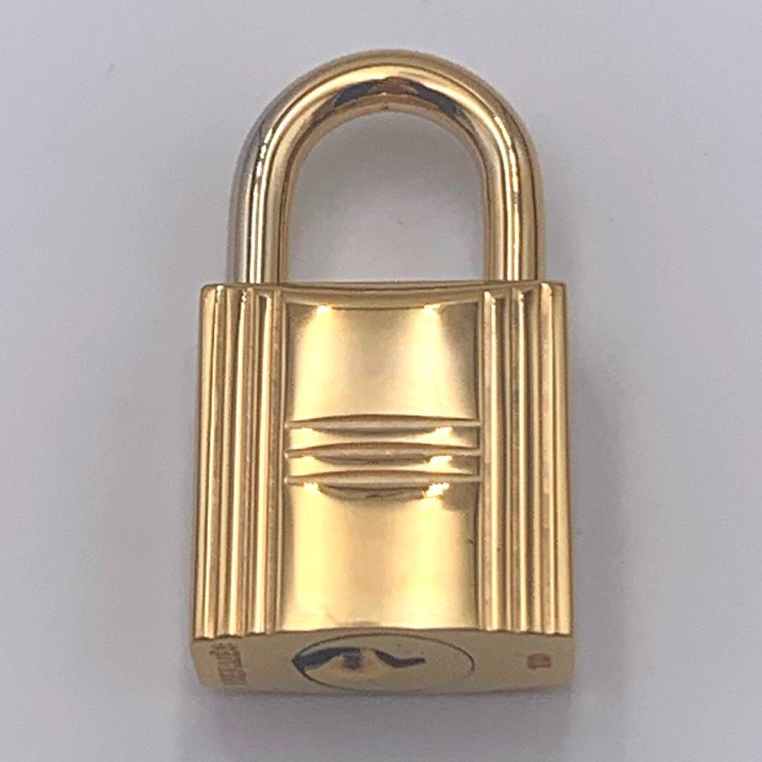 ★HERMES エルメス カデナ　24Kメッキ　No.58　58番　鍵付き HERMES エルメス カデナ24KメッキNo.5858番鍵付き