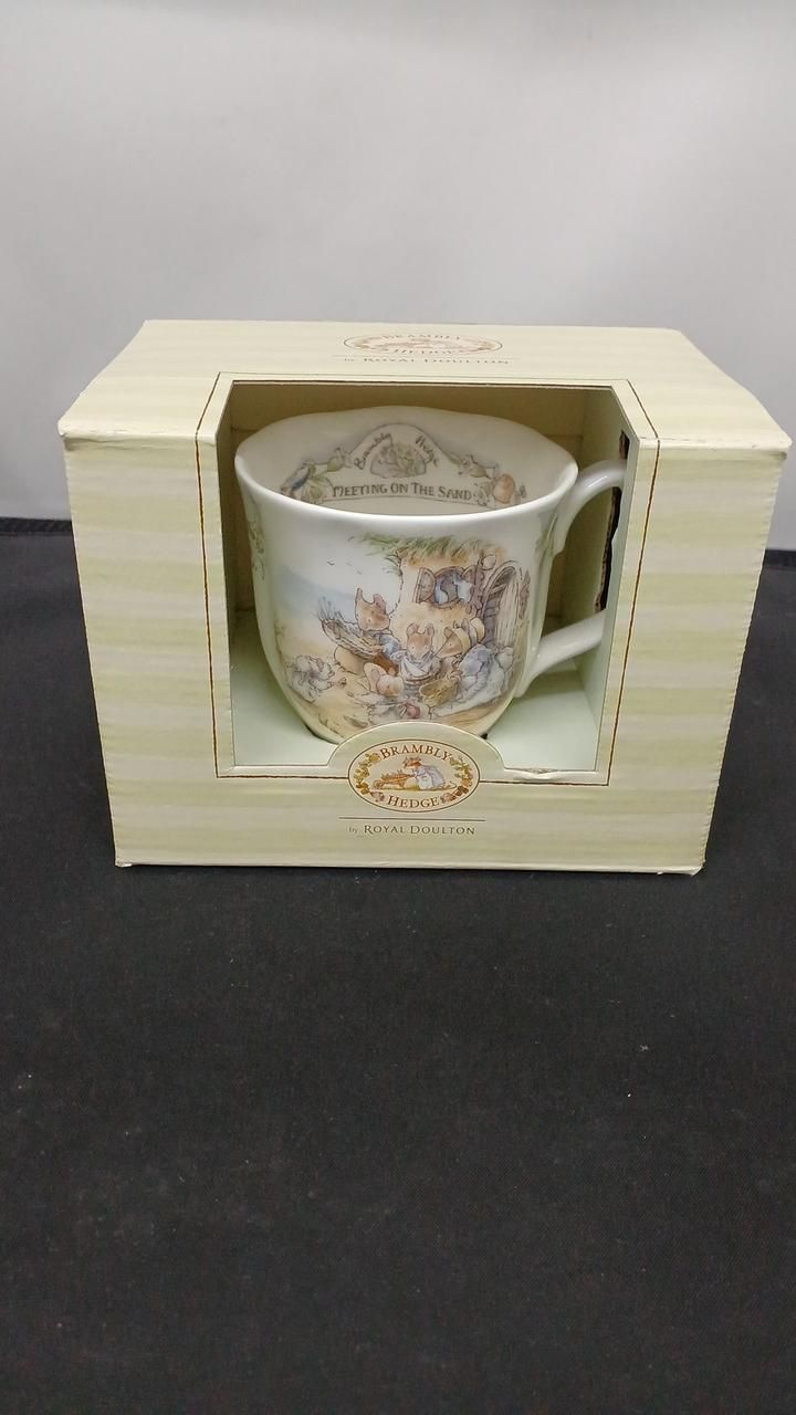 ROYAL DOULTON ブランベリーヘッジ マグカップ MEETING ON THE SAND ROYAL DOULTON Branberry Hedge Mug MEETING ON THE SAND